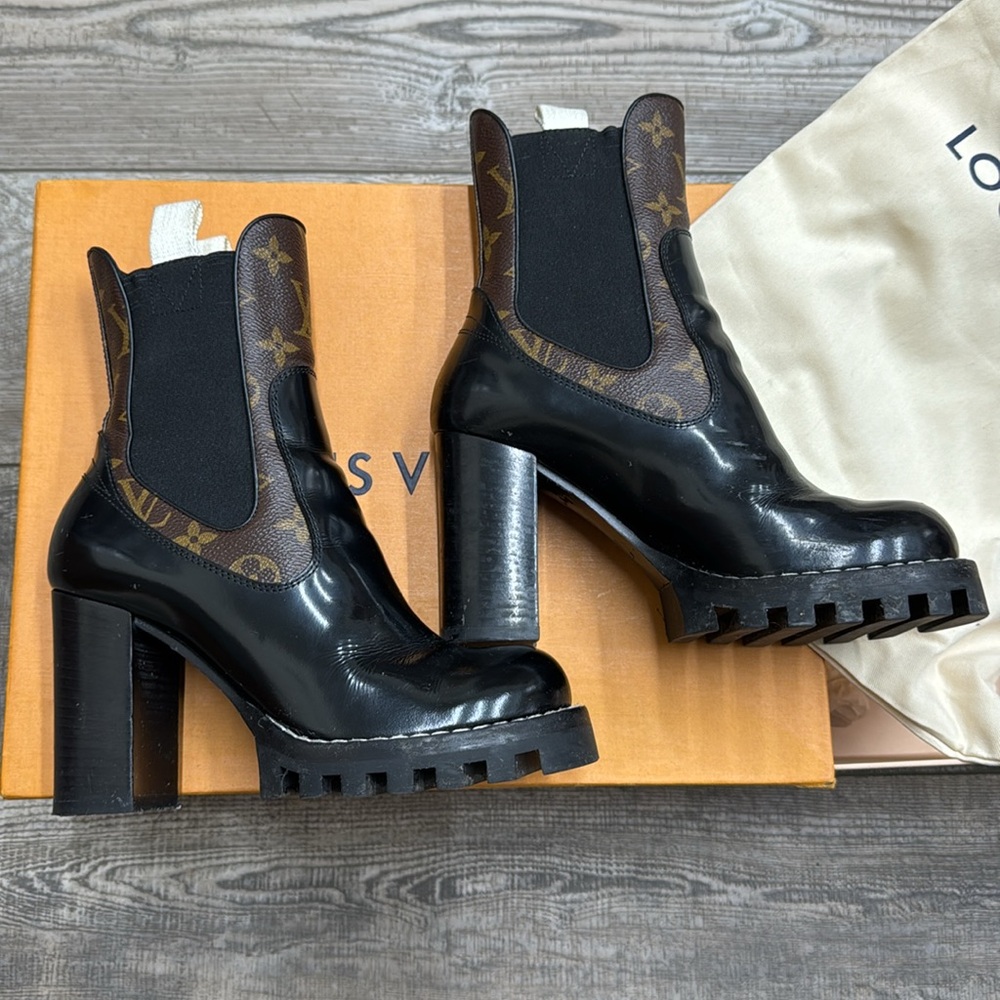 Louis Vuitton Monogram Star Trail Boots - Picture 4 of 7